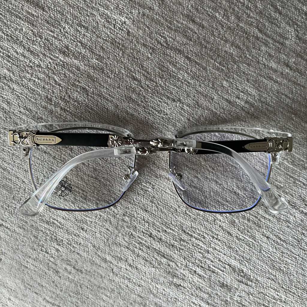 Rimless Bottom Chrome Heart Glasses – Clear & Silver Edition.