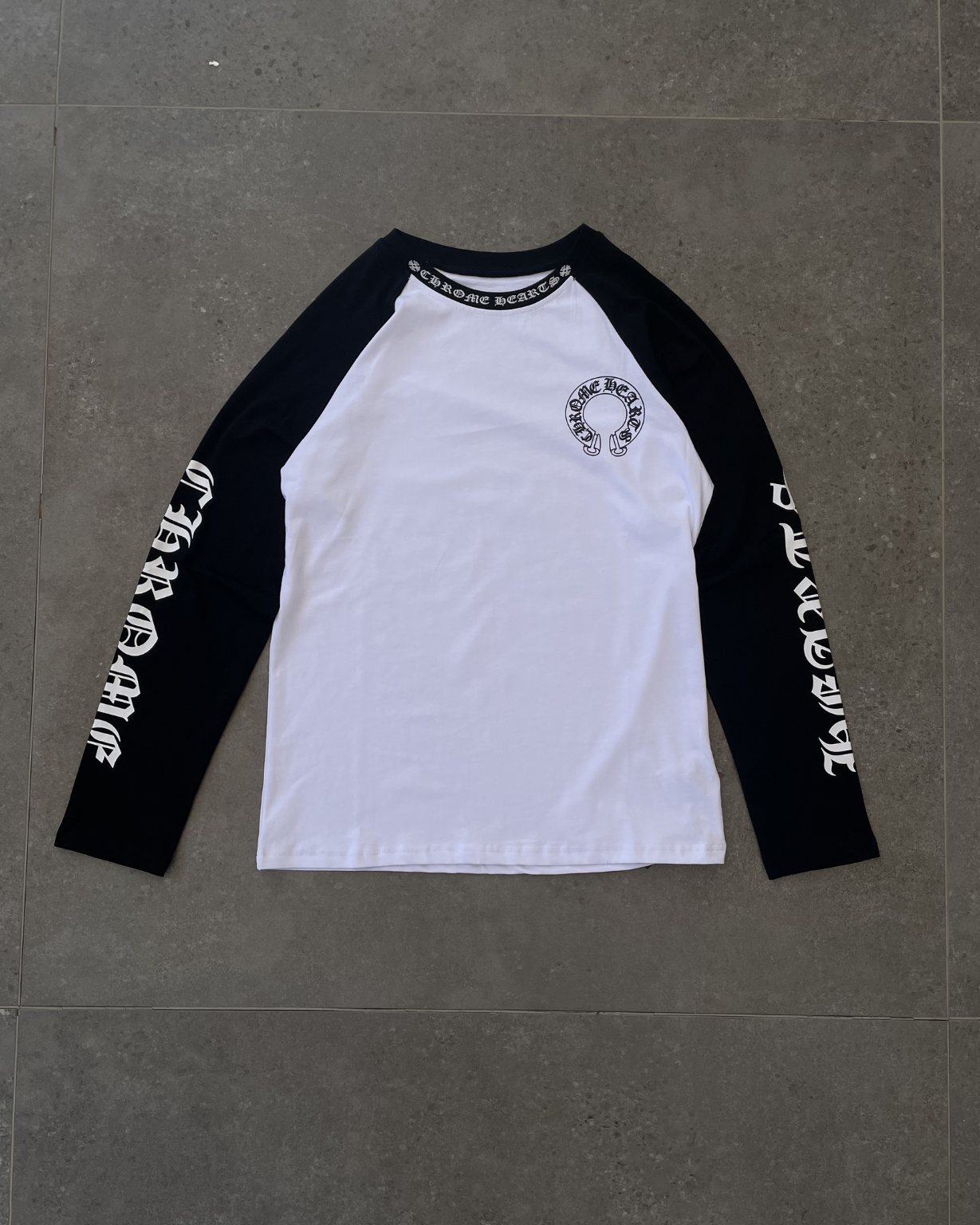 Classic Black/White longsleeve - Chrome Hearts